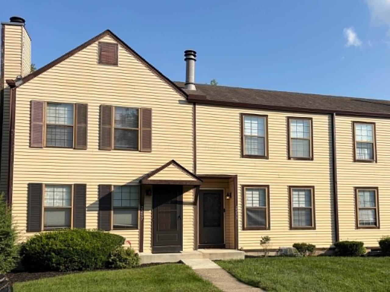 2295 Laurelwood Drive - Photo 1