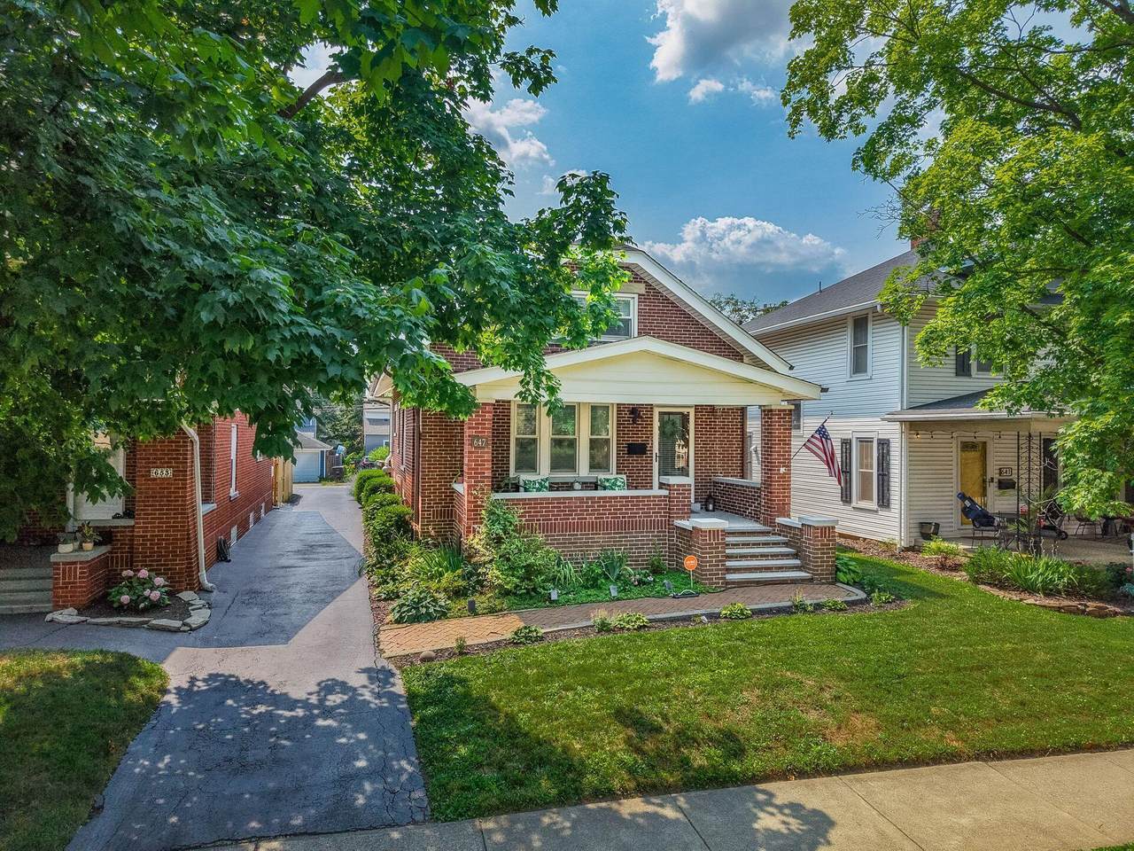 647 Montrose Avenue - Photo 1