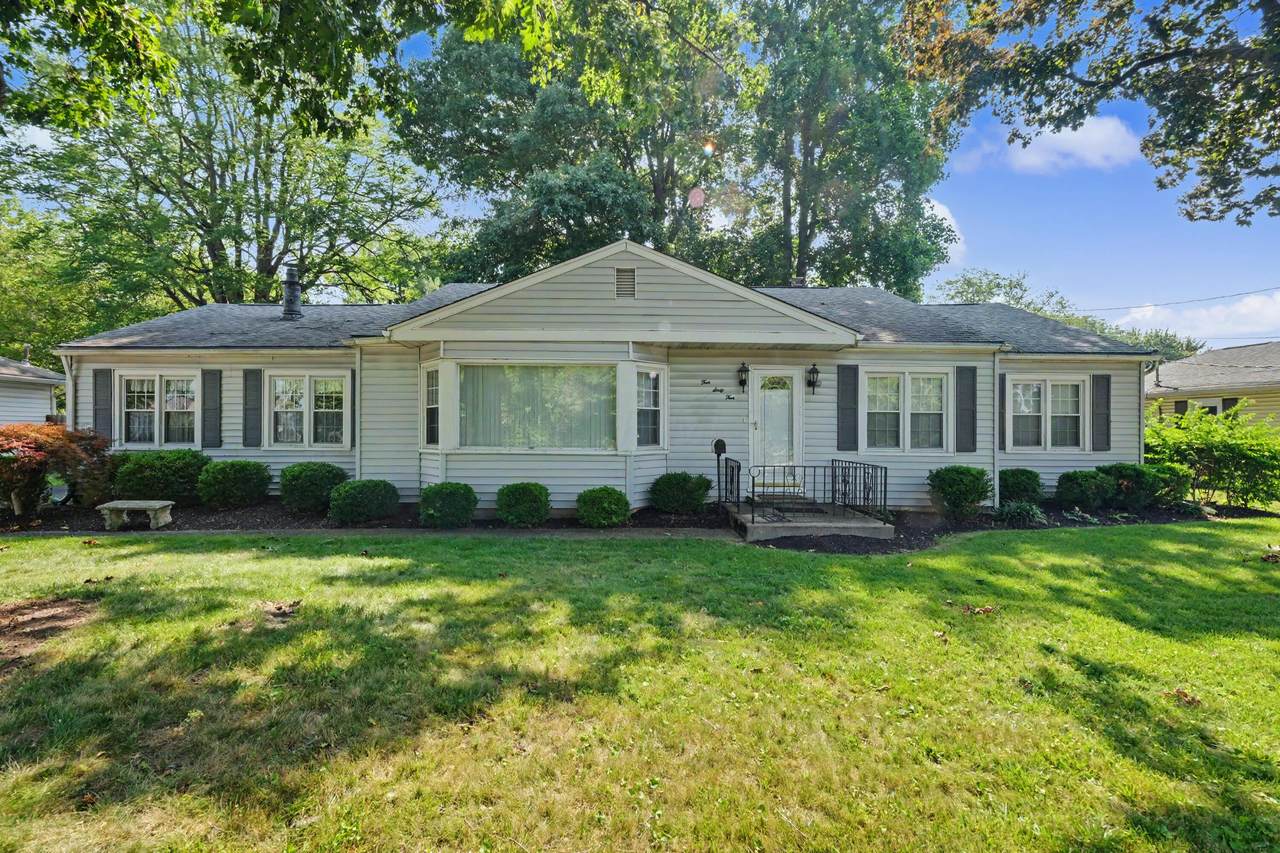 464 Merchant Avenue - Photo 1