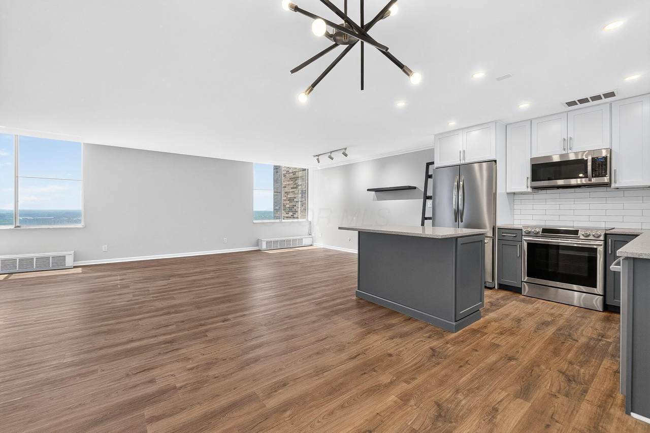 1000-1415 Urlin Avenue - Photo 1