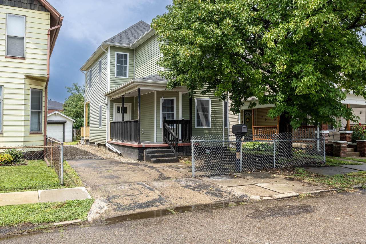 21 Dewey Avenue - Photo 1