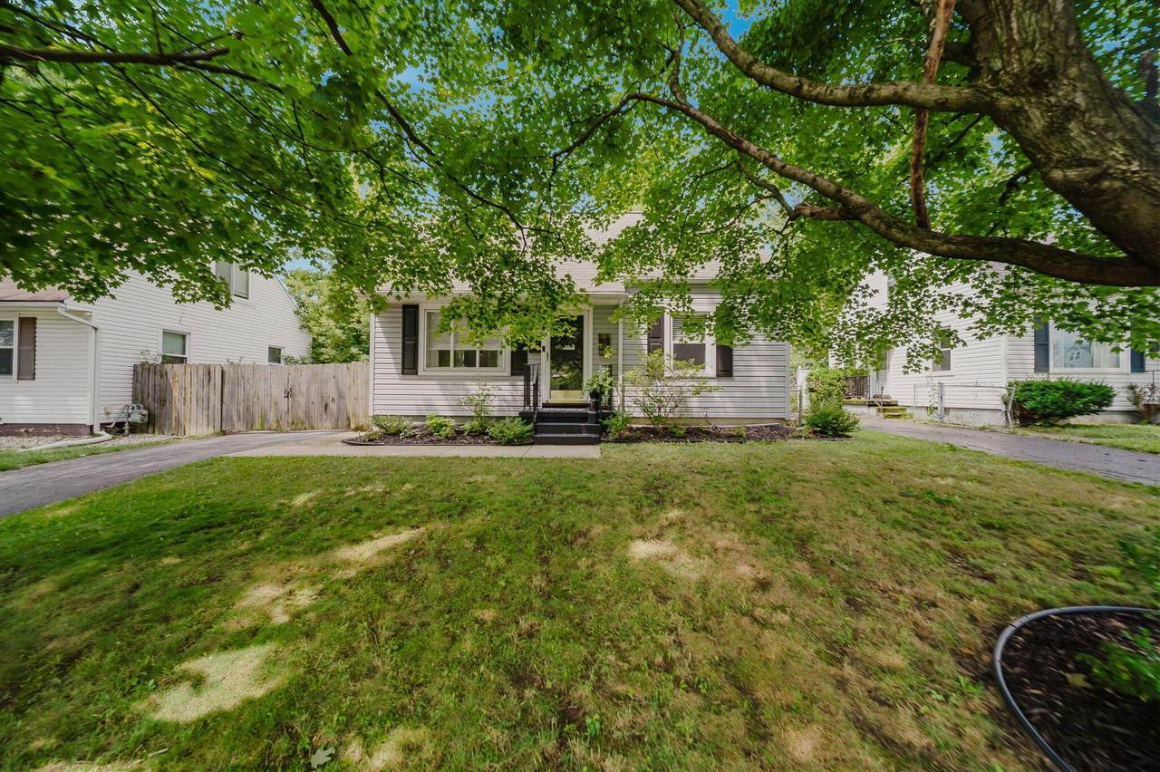 852 Longview Avenue - Photo 1