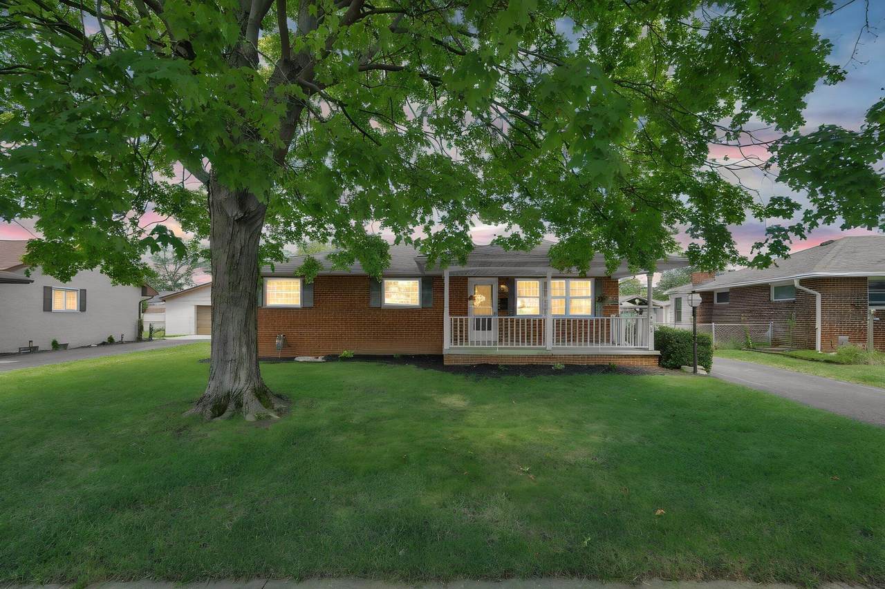 2634 Dartmoor Road - Photo 1