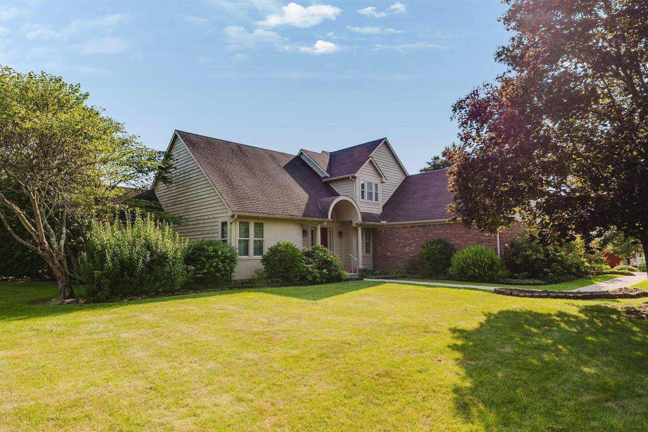 8429 London Groveport Road - Photo 1