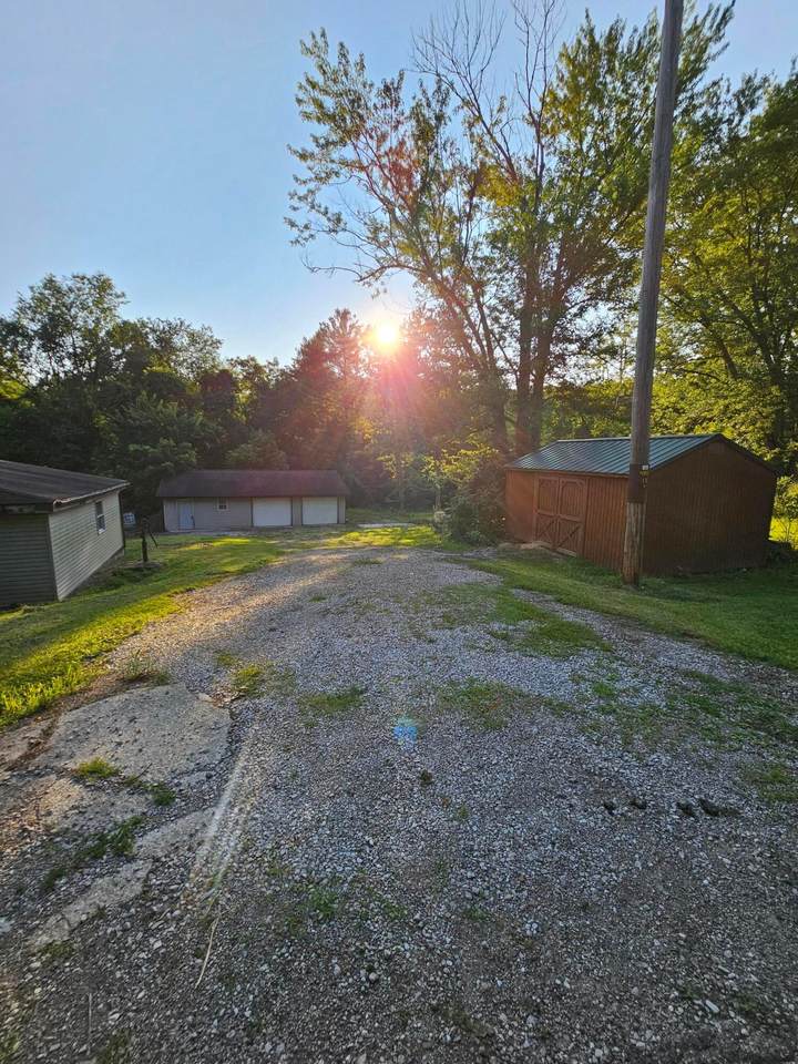 4190 Gratiot Road - Photo 1
