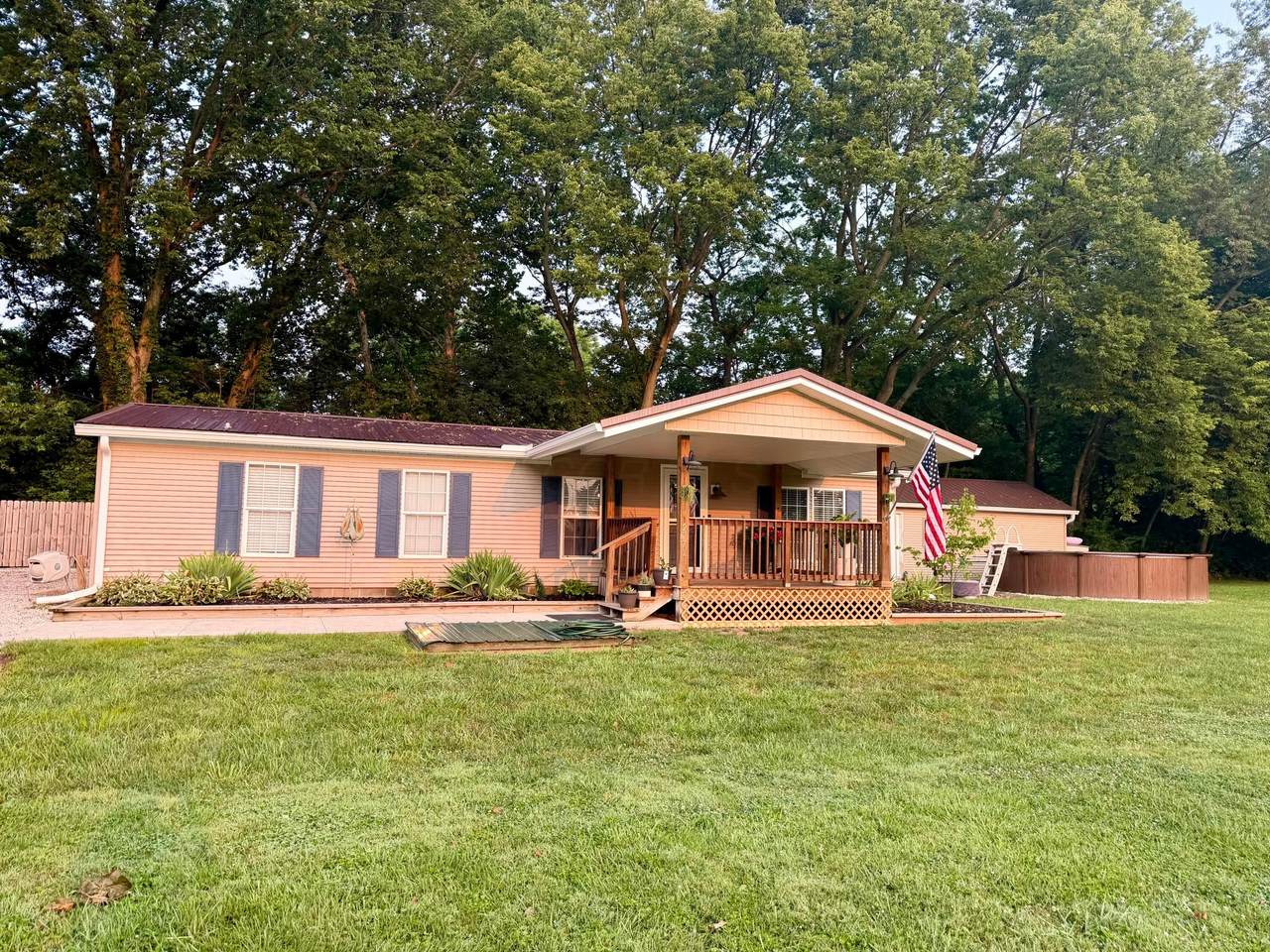 2771 Court Street - Photo 1