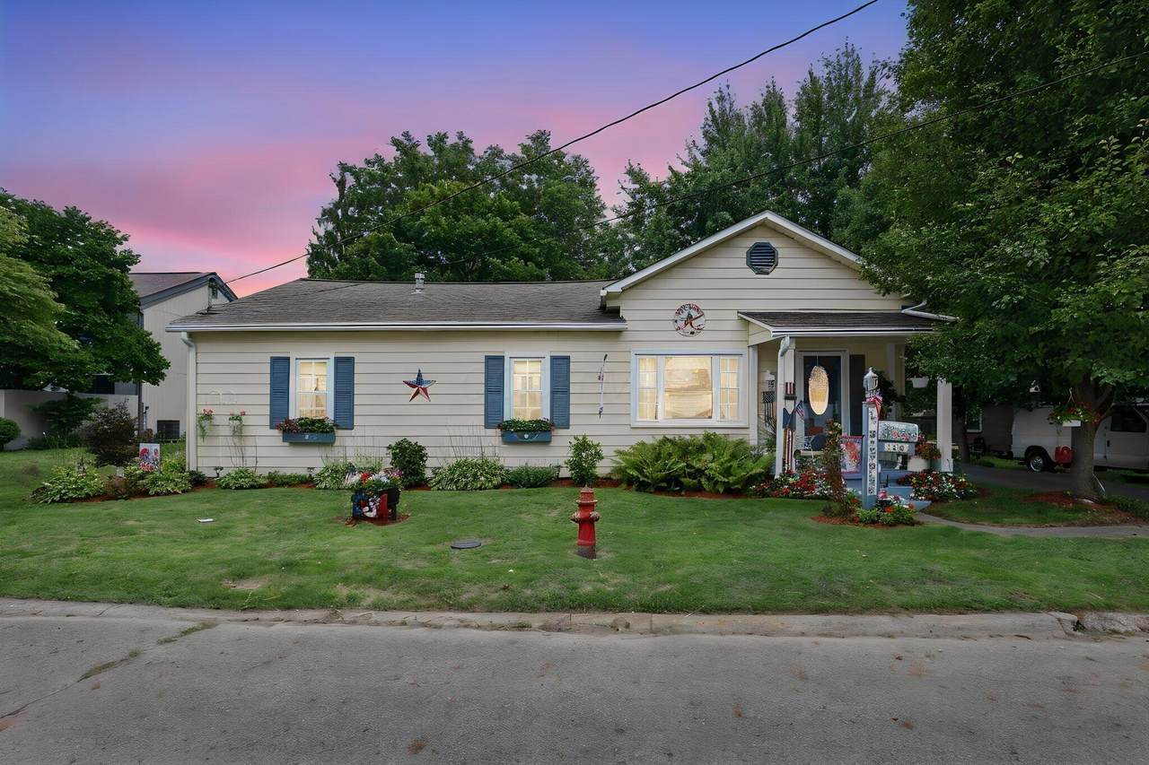 166 New Hampshire Avenue - Photo 1