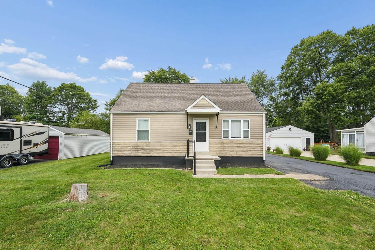 196 Maple Drive - Photo 1