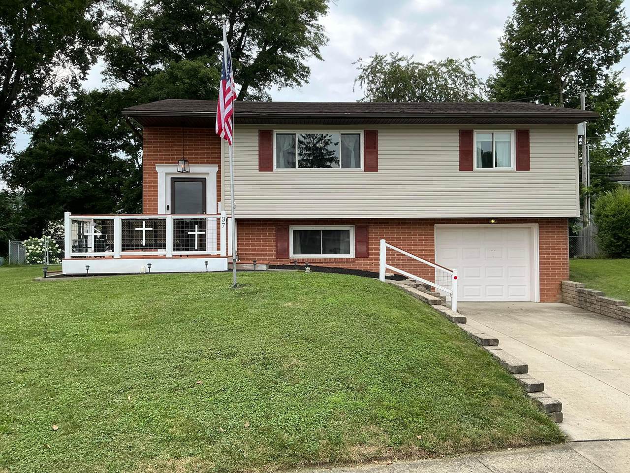 37 Ramona Avenue - Photo 1