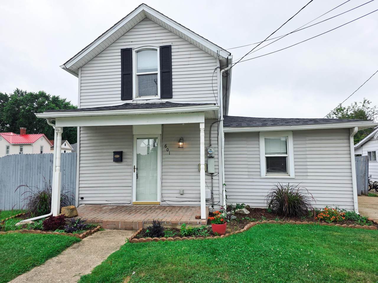 601 Maple Street - Photo 1