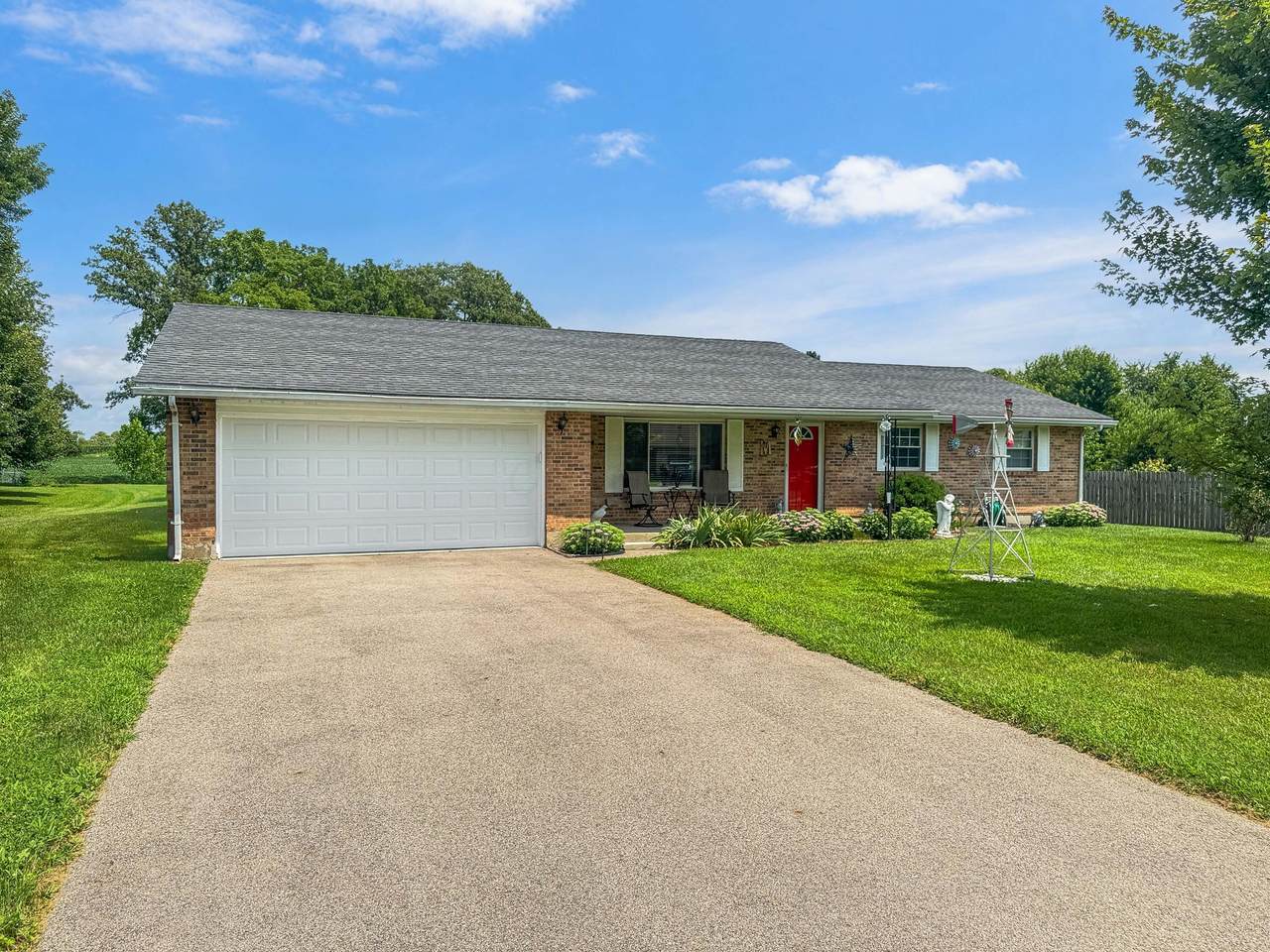 4049 Walnut Grove Circle - Photo 1
