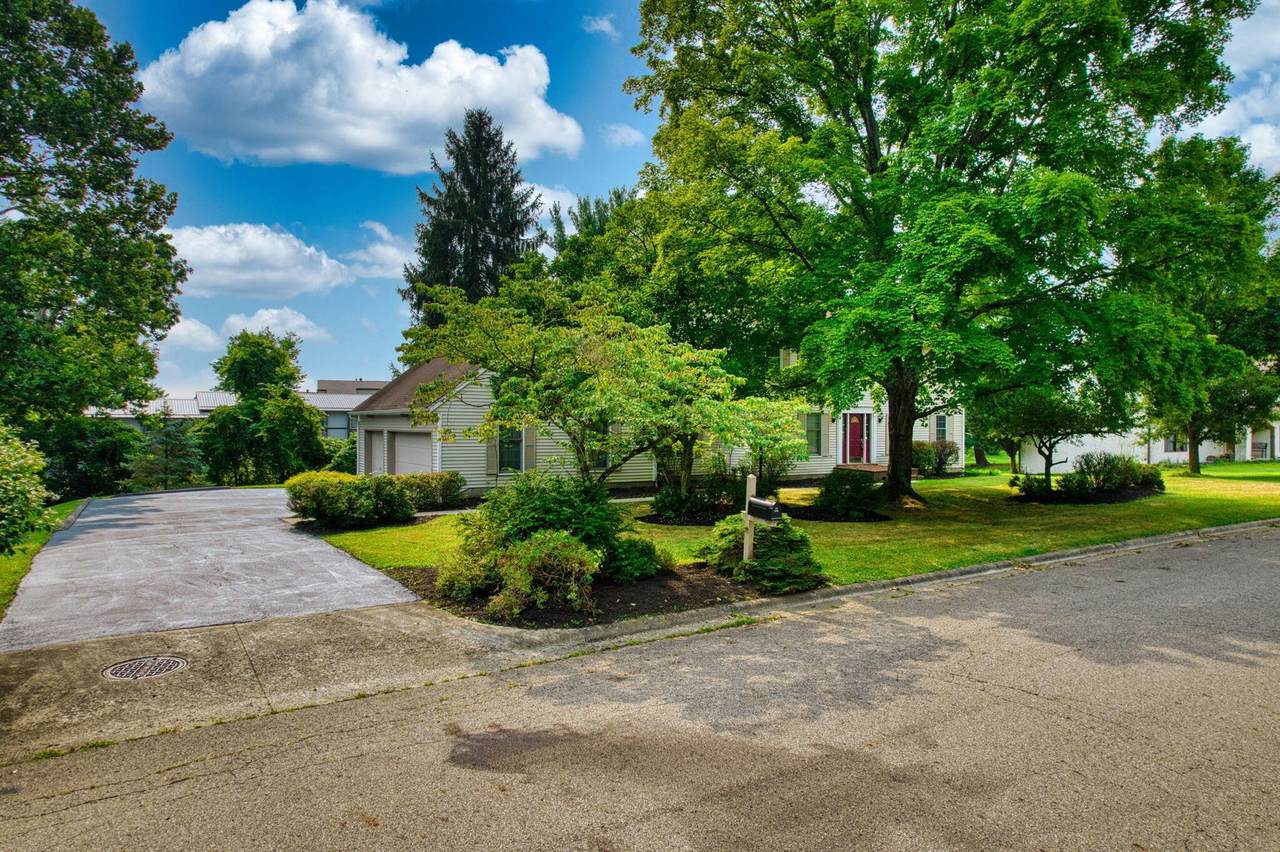 670 Carriage Court - Photo 1