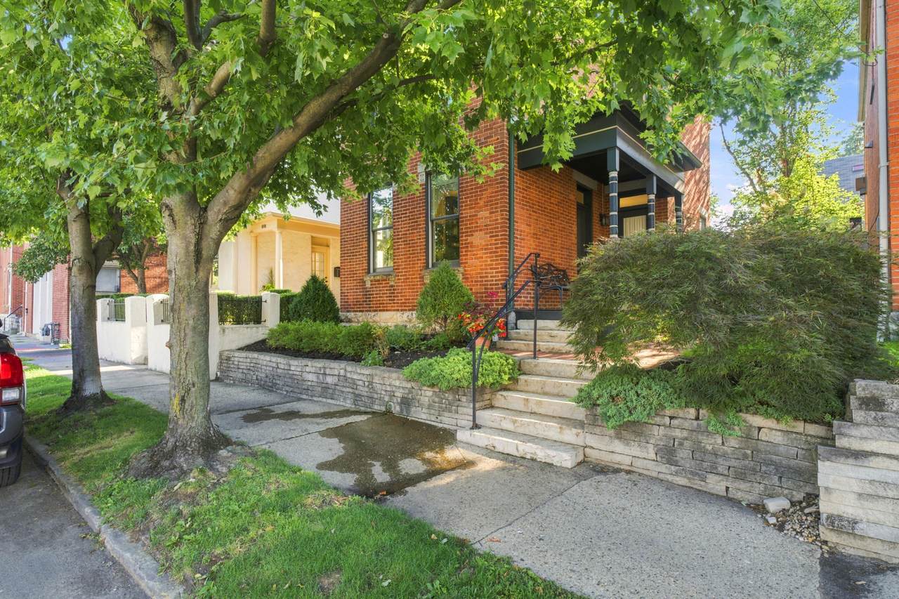 684 Kerr Street - Photo 1