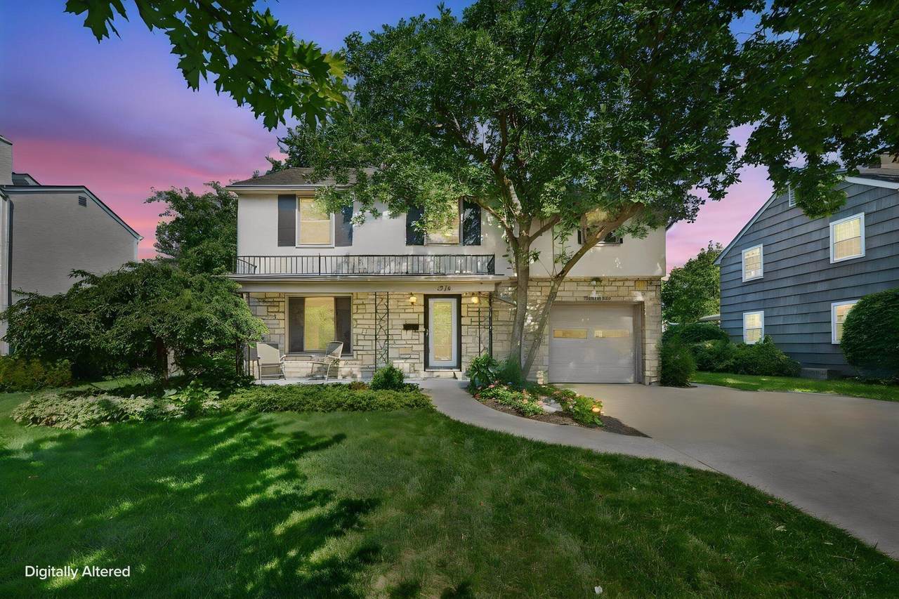 1910 Westwood Avenue - Photo 1