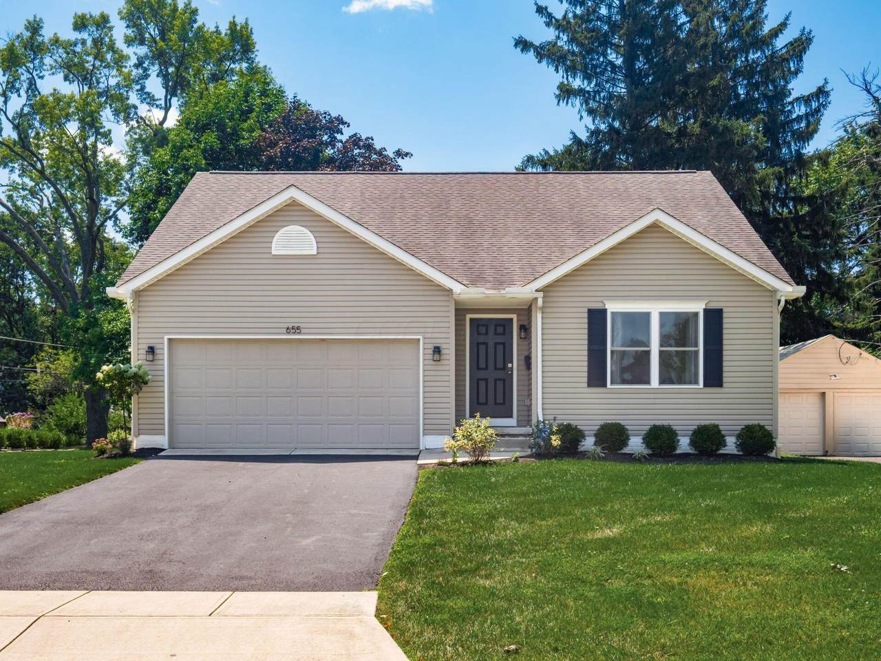 655 Beaumont Road - Photo 1