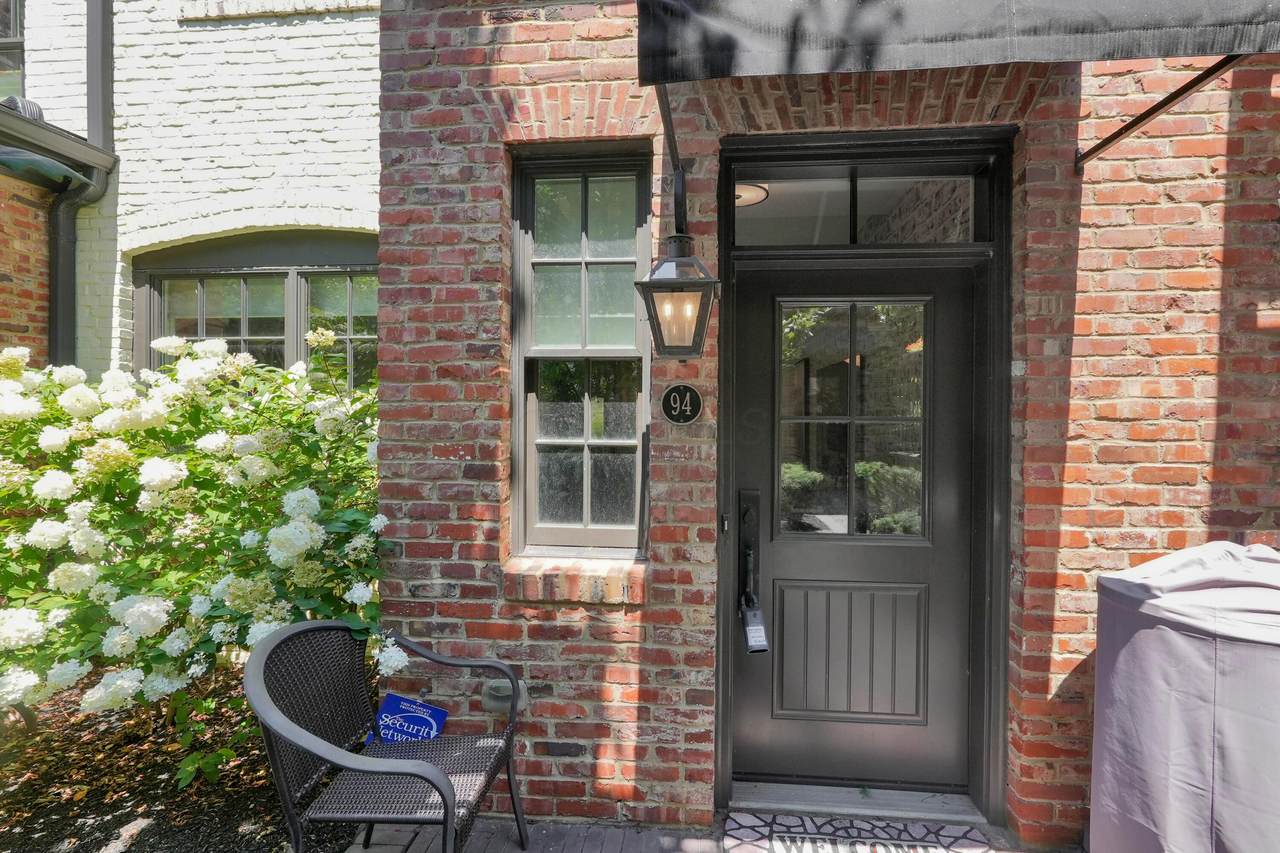 94 6th Street - Photo 1
