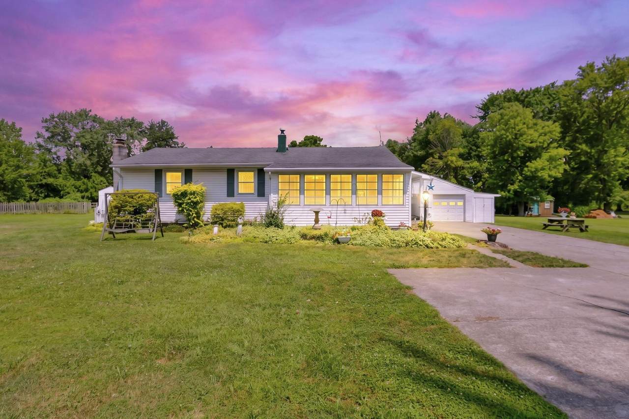 646 Woodside Drive - Photo 1