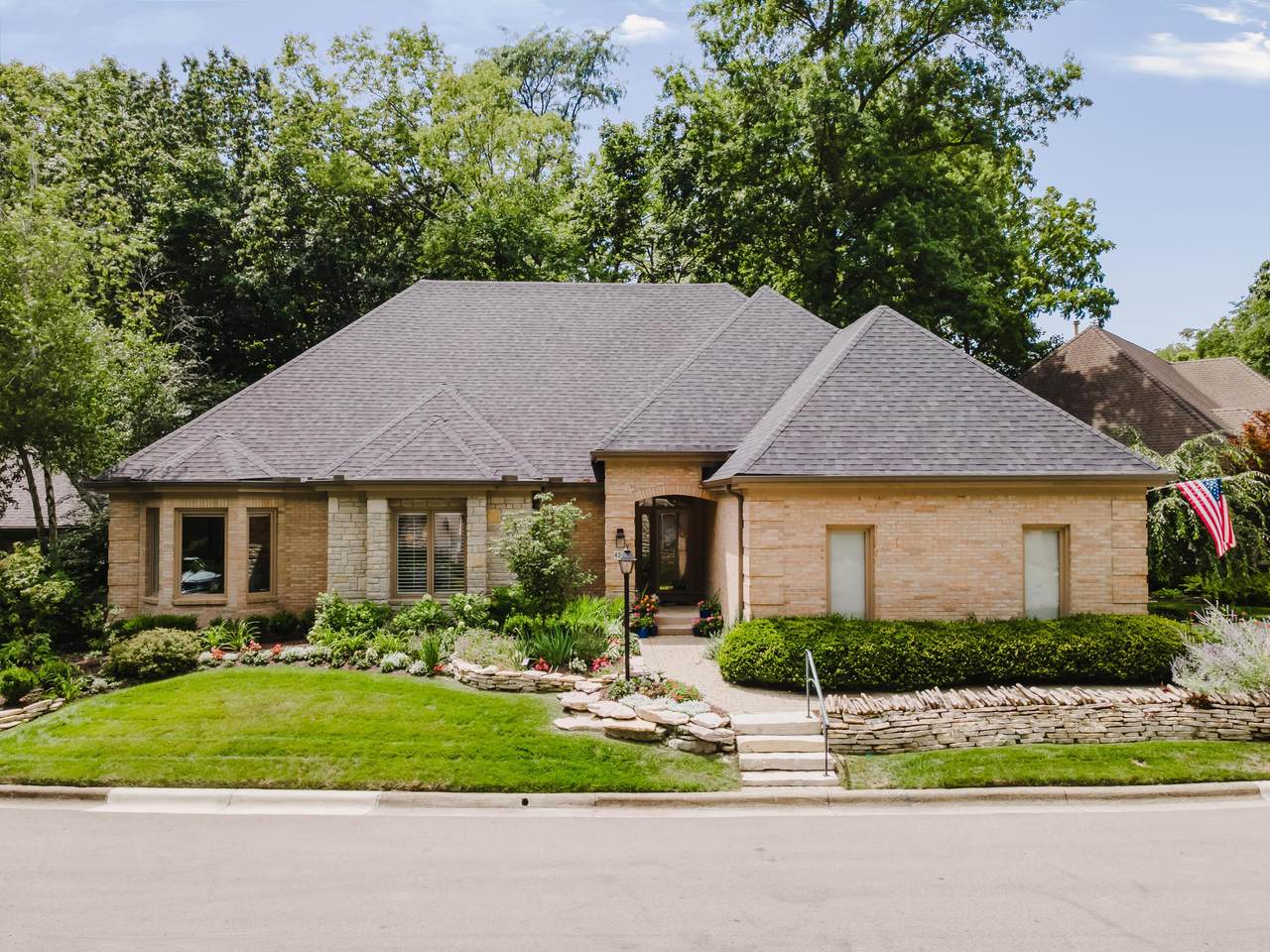 4245 Westleton Court - Photo 1