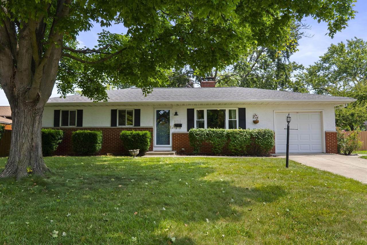 5566 Sandalwood Boulevard - Photo 1