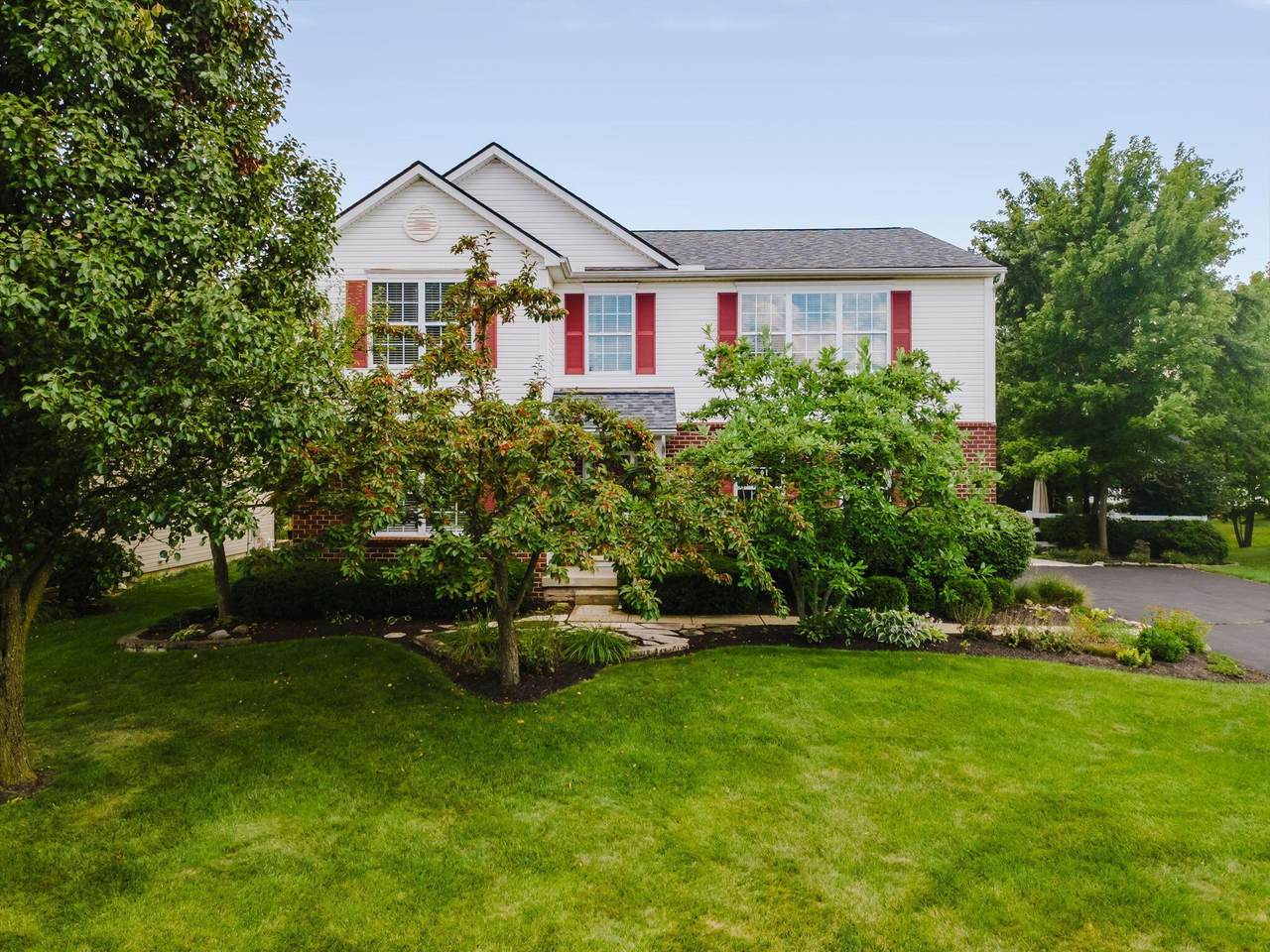 5465 Demorest Drive - Photo 1