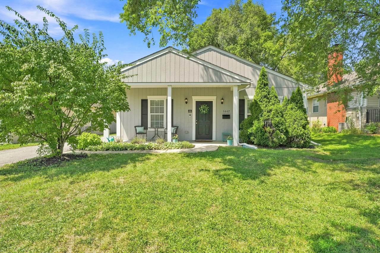 1647 Oakwood Avenue - Photo 1