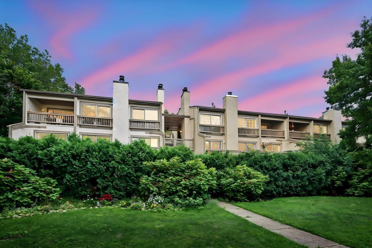 1218-B Lake Shore - Photo 1
