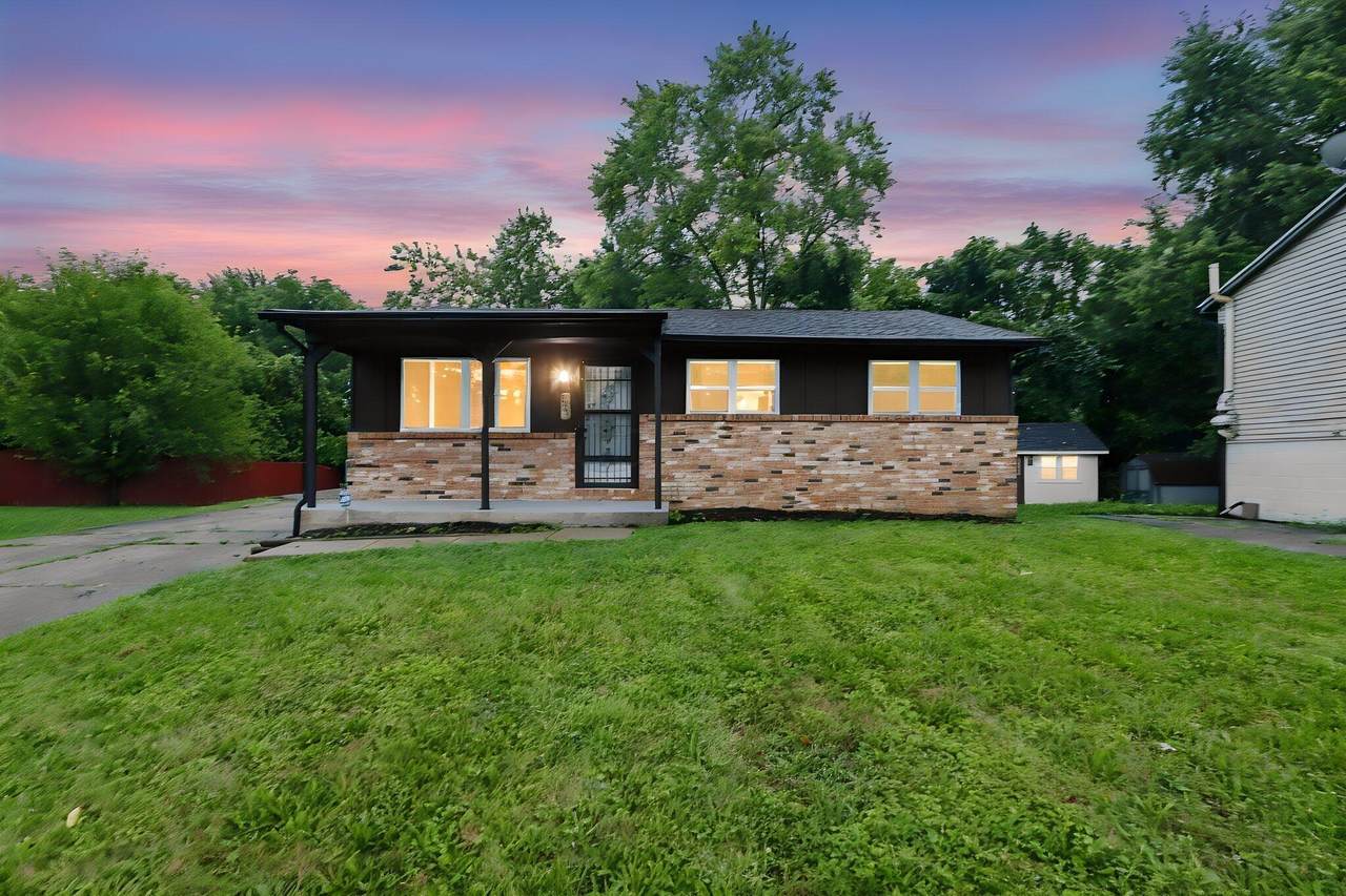 5385 Sherry Court - Photo 1