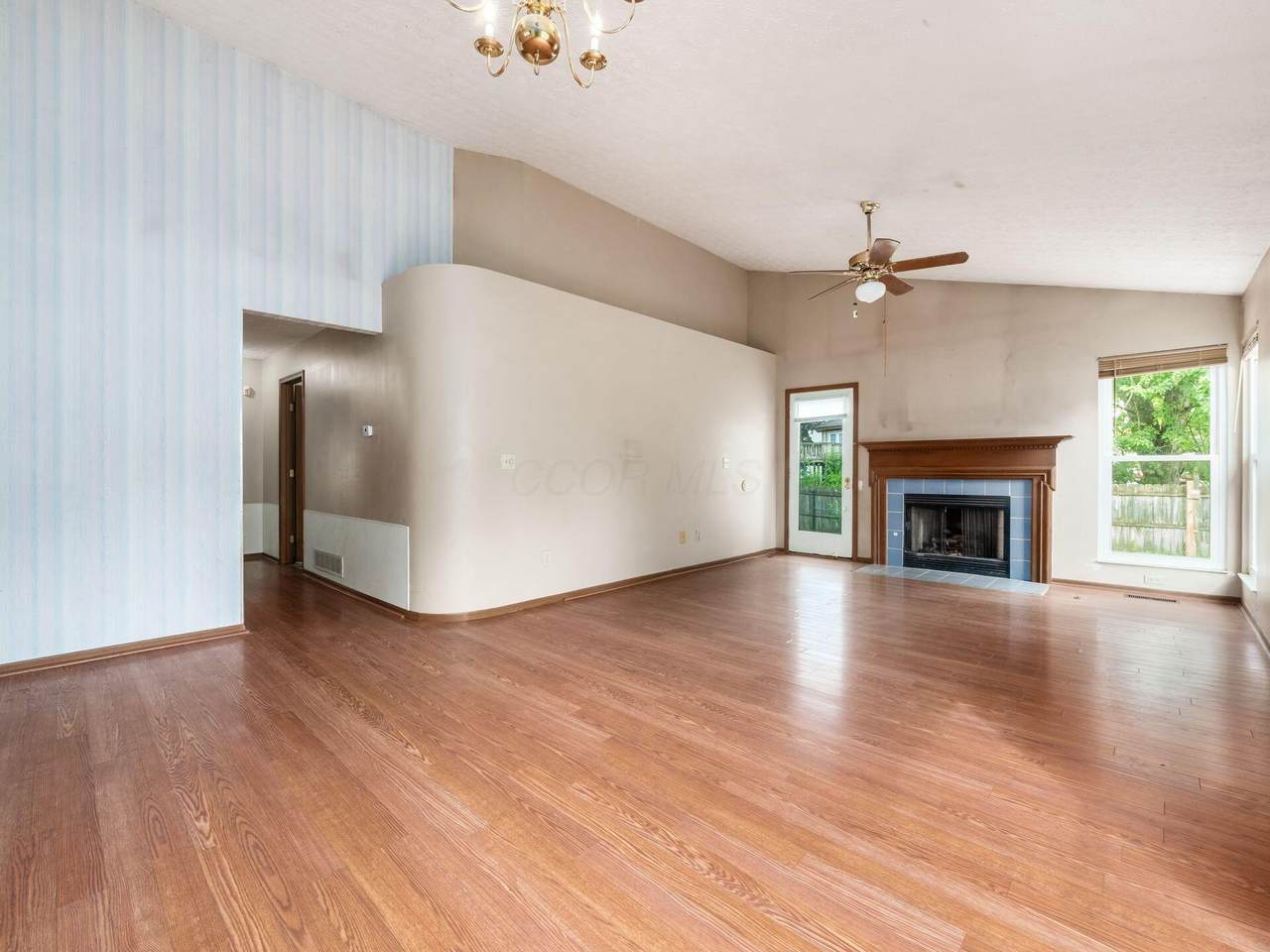 https://bt-photos.global.ssl.fastly.net/columbus/1280_boomver_1_226030922-2.jpg