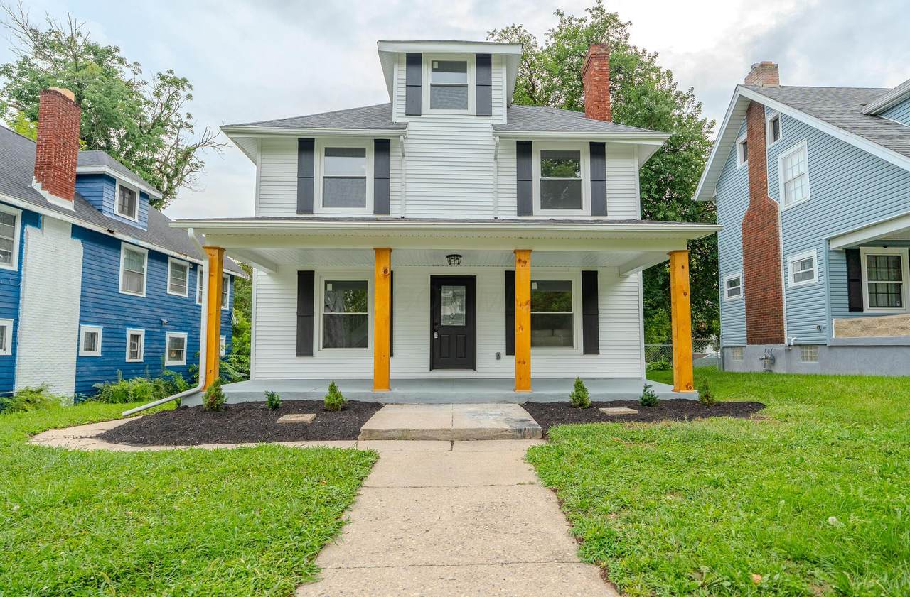 1216 Amherst Place - Photo 1