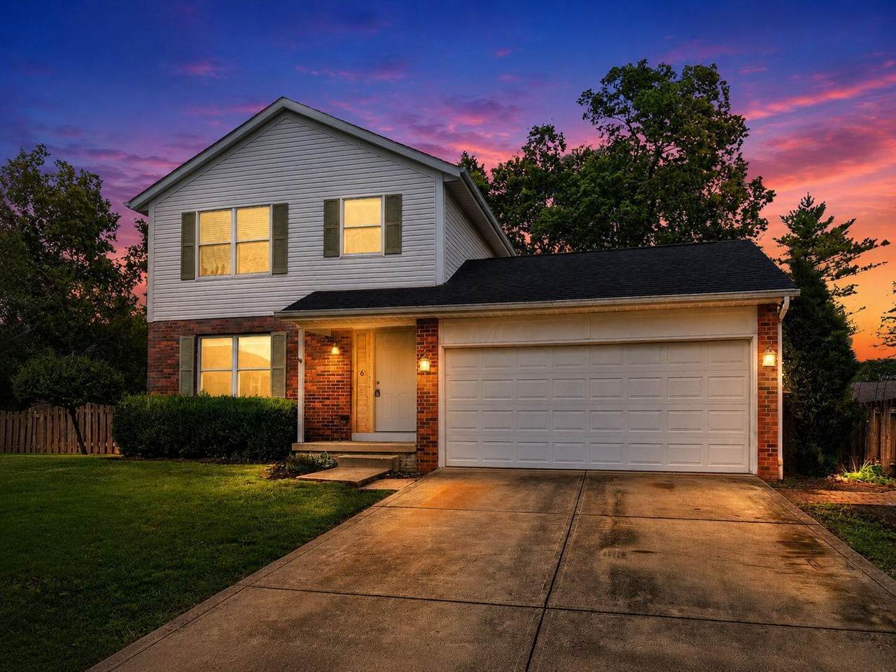 6 Surrey Court - Photo 1