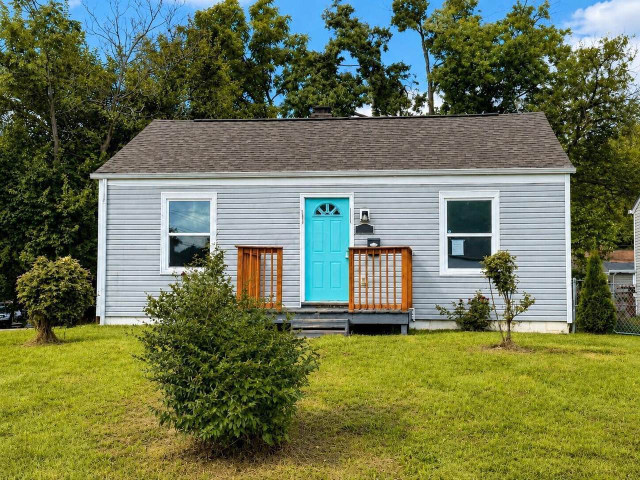 613 Dawson Avenue - Photo 1