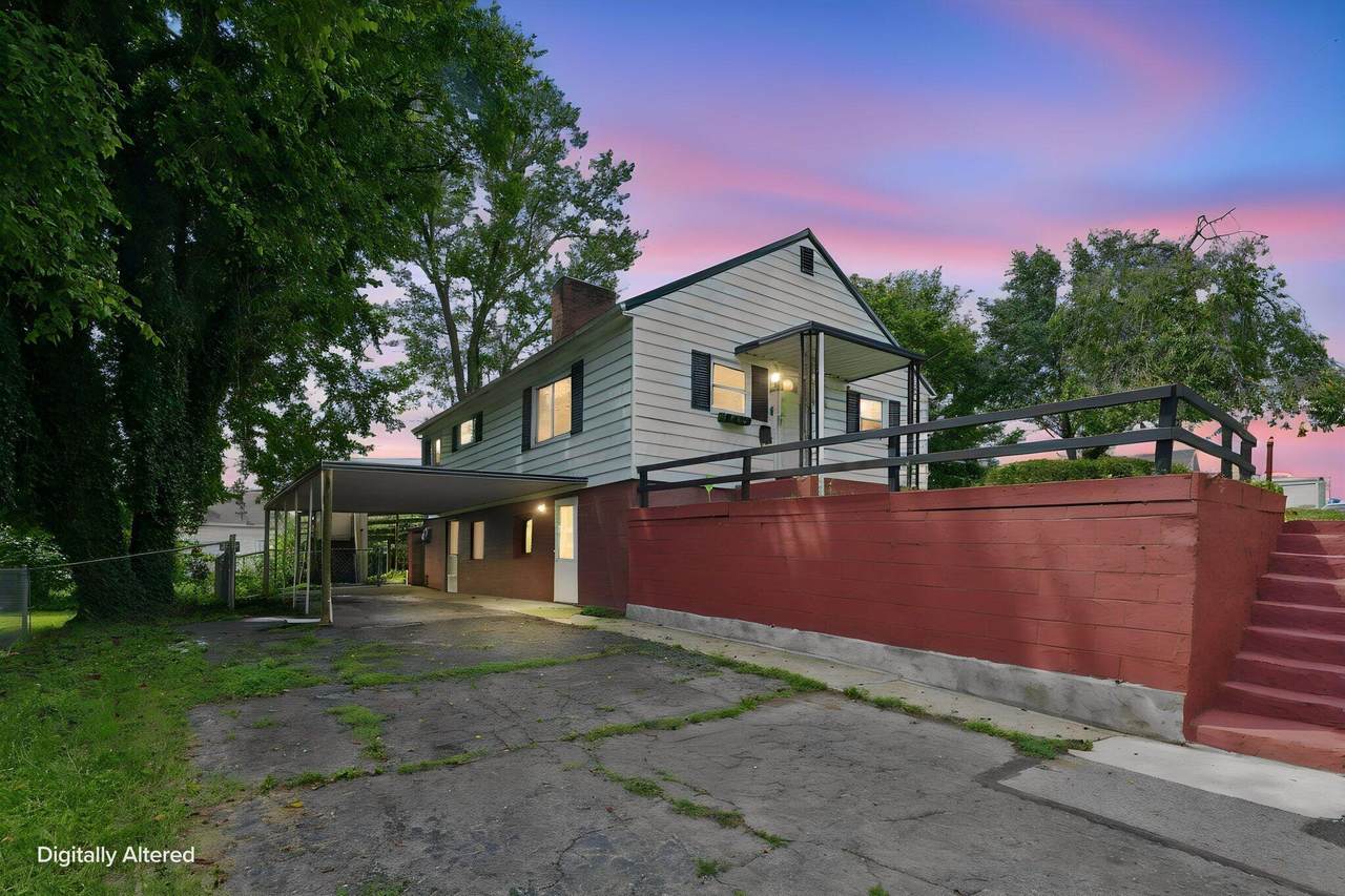 702 Cox Avenue - Photo 1