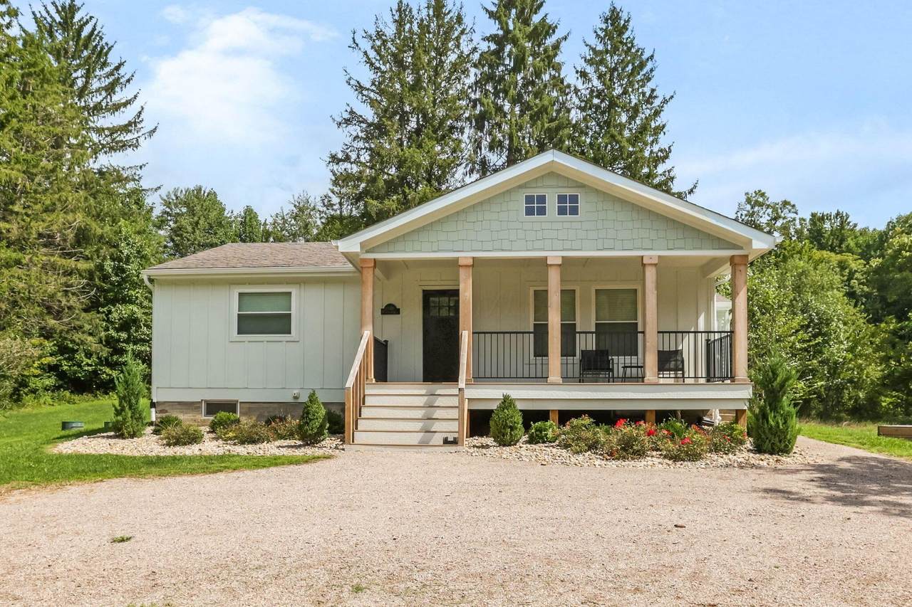 25816 Goosecreek Road - Photo 1