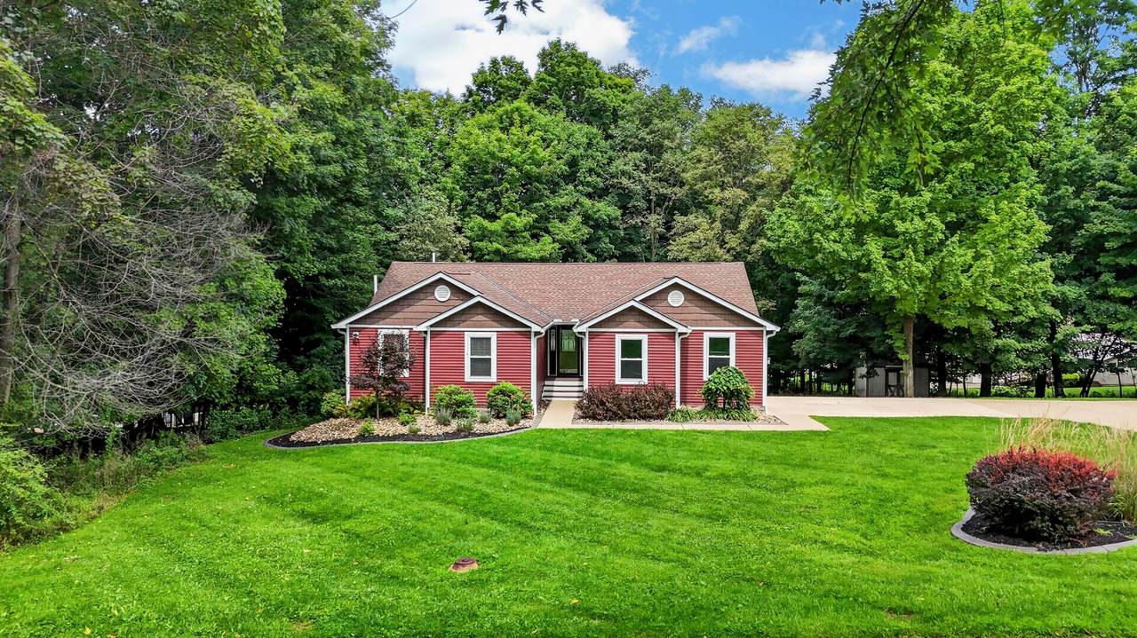 365 Valleybrook Circle - Photo 1