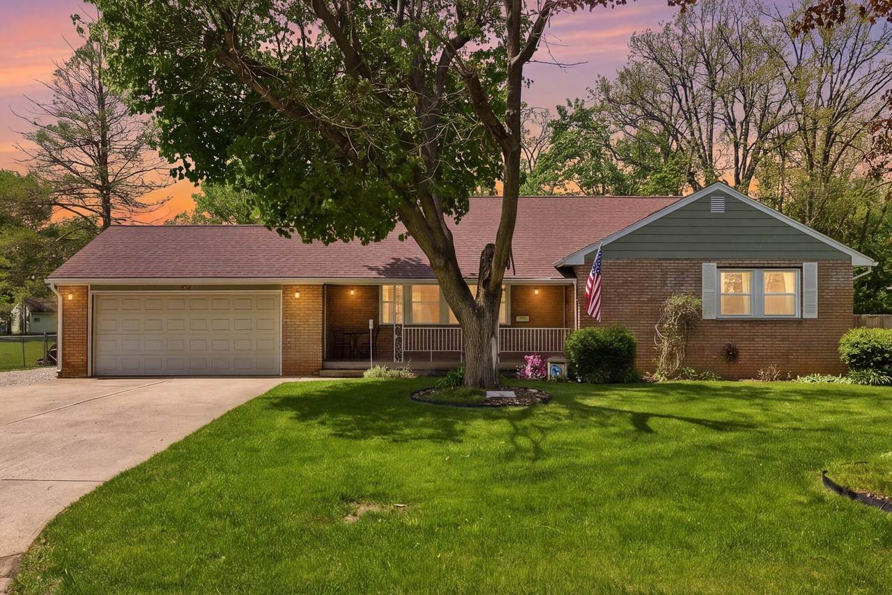 379 Spencer Street - Photo 1