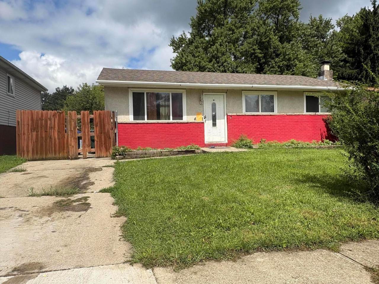 4573 Stonehedge Road - Photo 1
