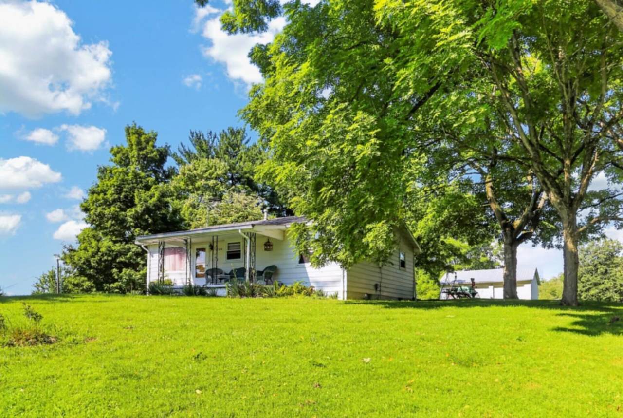 1729 Vernonview Drive - Photo 1