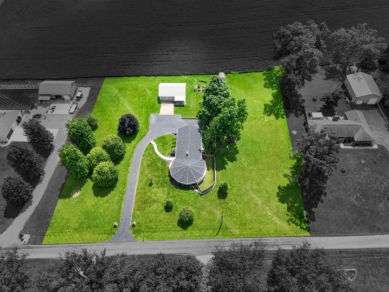 87 Virginia Drive - Photo 1