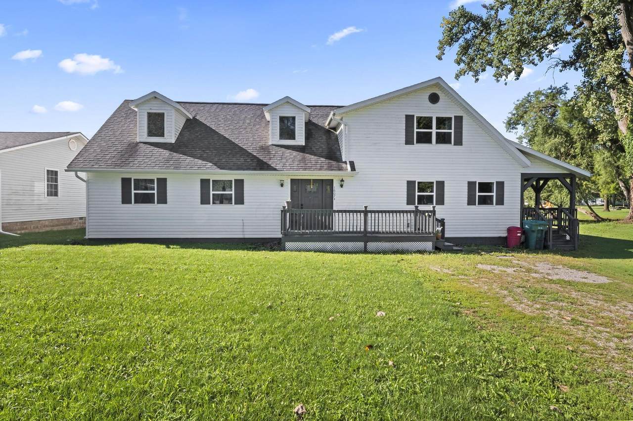 16074 Buckeye Avenue - Photo 1