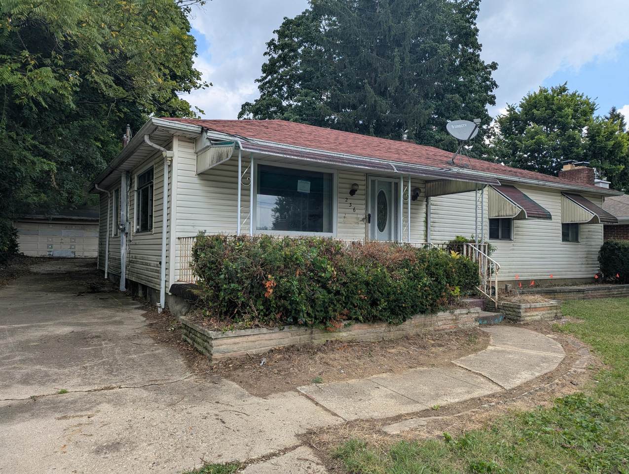 236 Singer Street - Photo 1