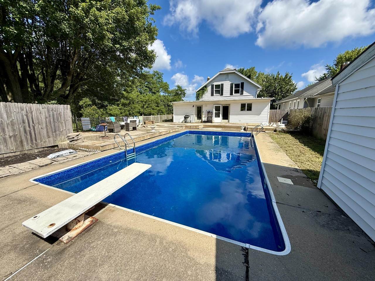 537 Harrison Street - Photo 1