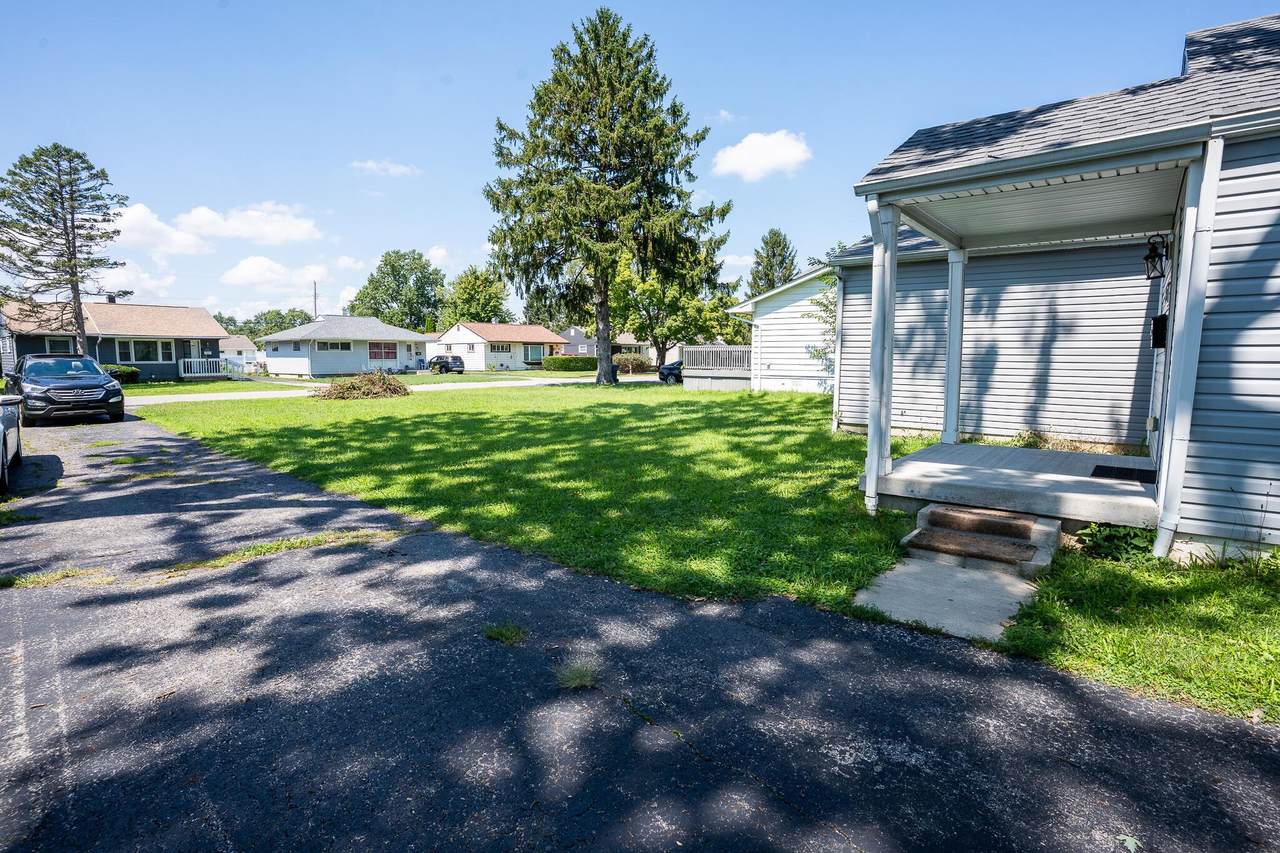 746 Pierce Avenue - Photo 1