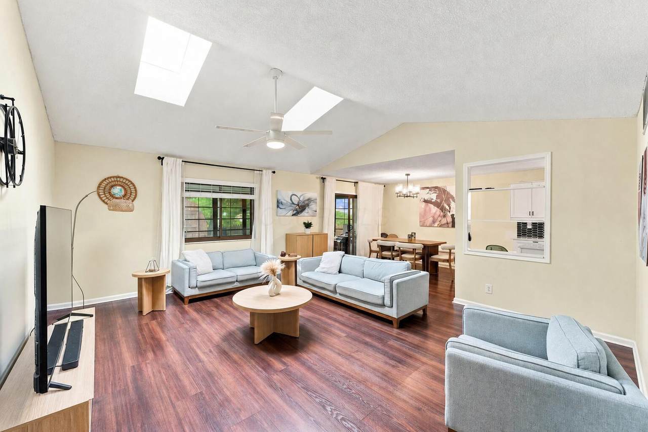 480 Beaverbrook Drive - Photo 1