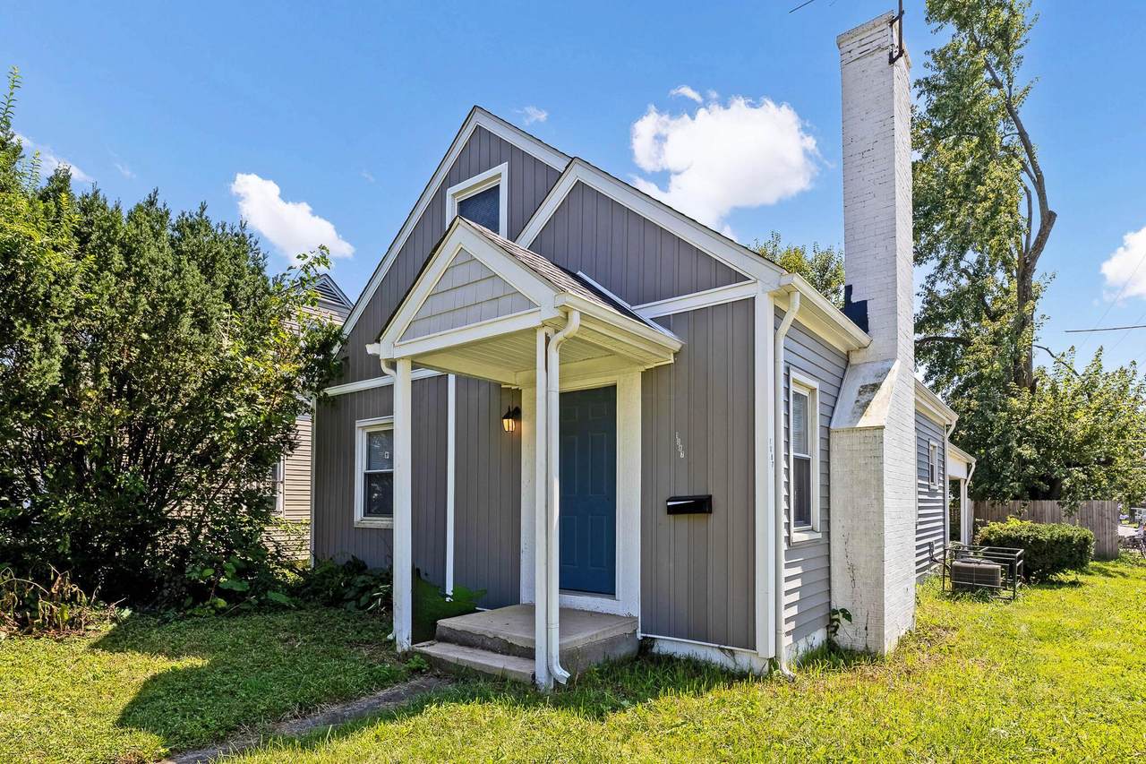 1087 Loretta Avenue - Photo 1