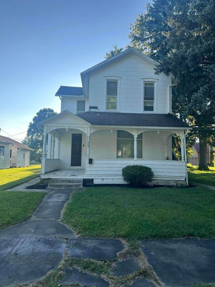 208-208 & 208 1/2 Henry Street - Photo 1