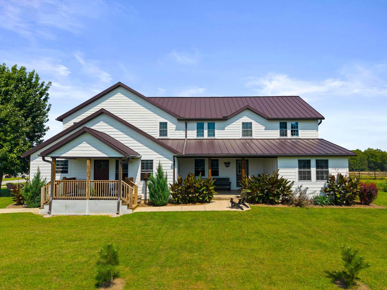 27261 Newcastle Road - Photo 1