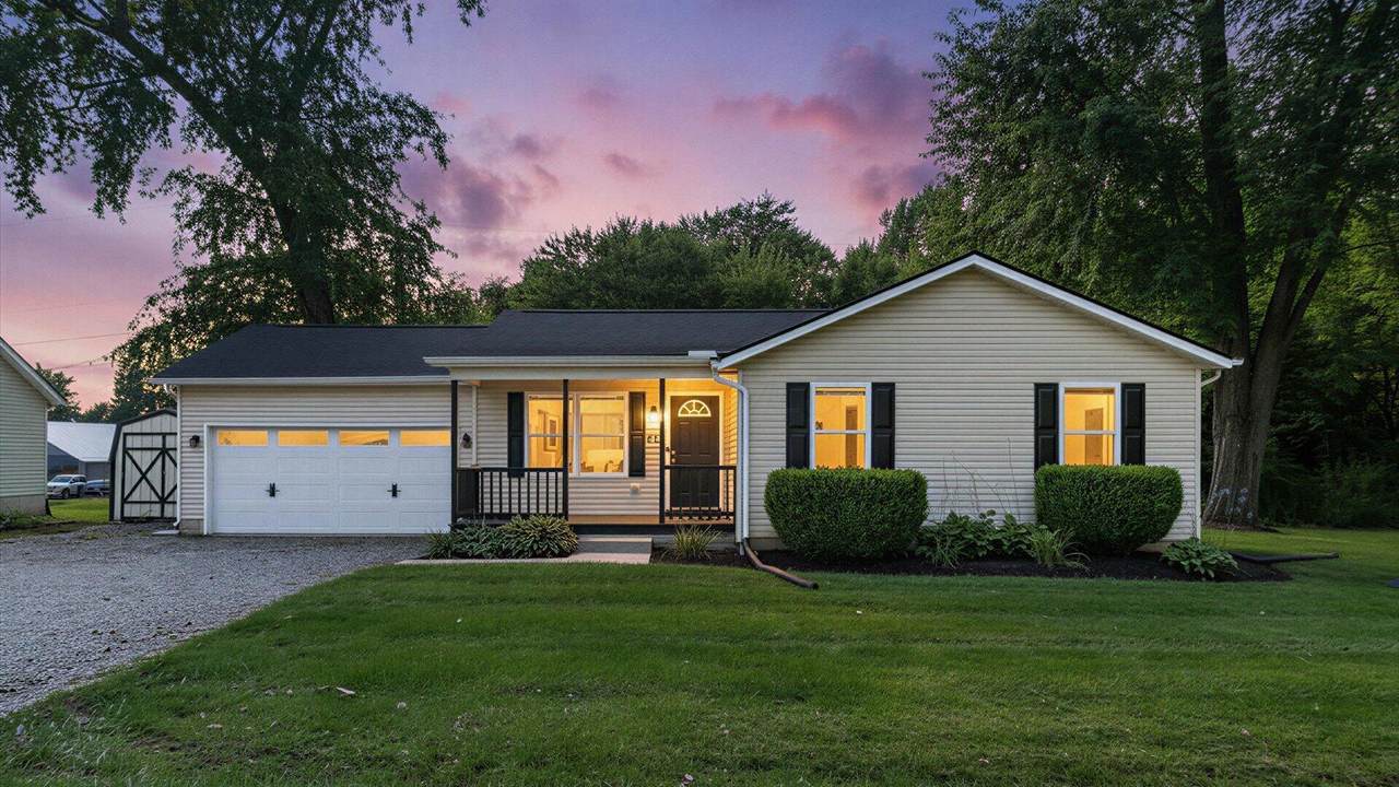 472 Zanesville Avenue - Photo 1