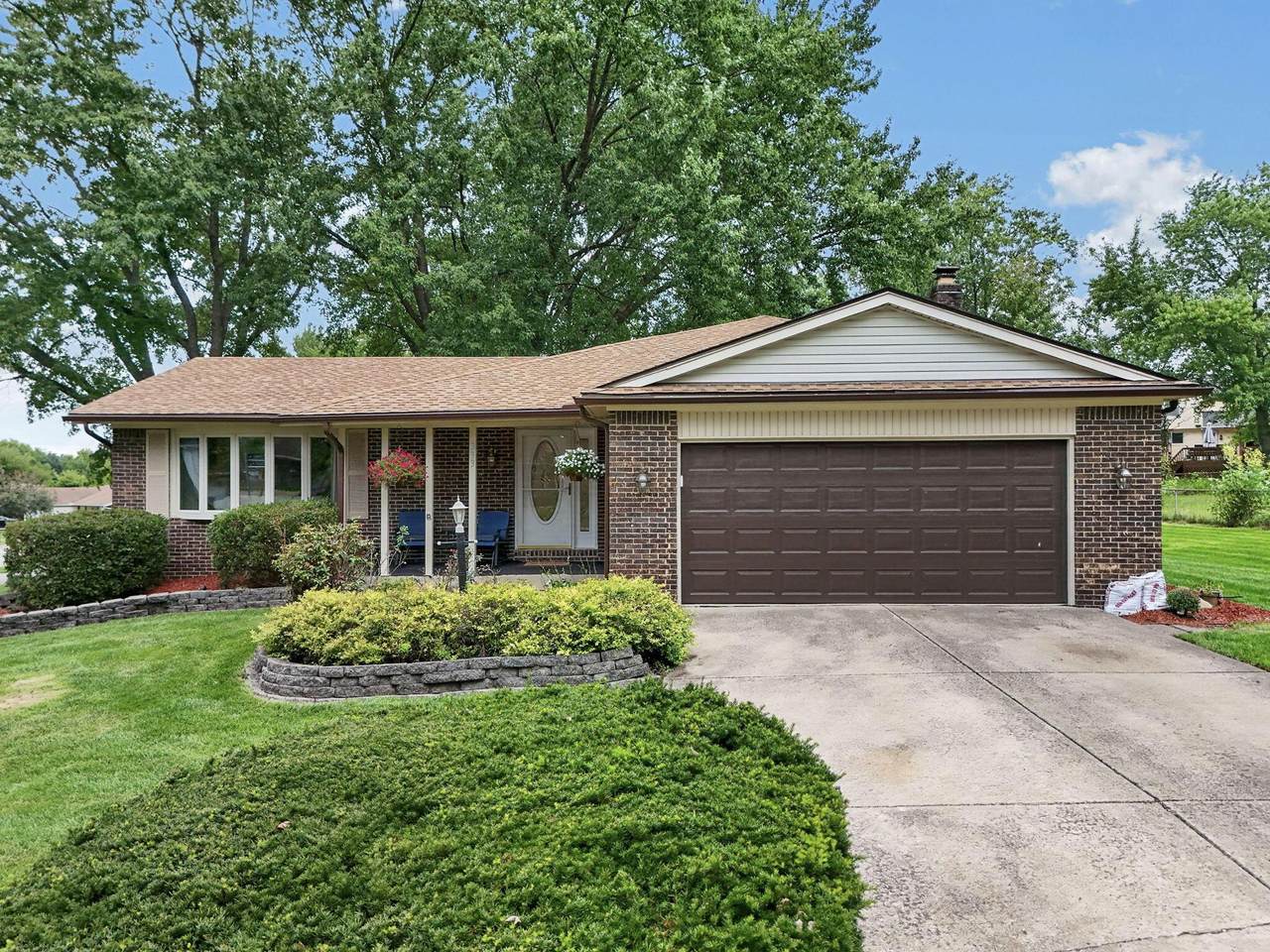 333 Dellfield Way - Photo 1