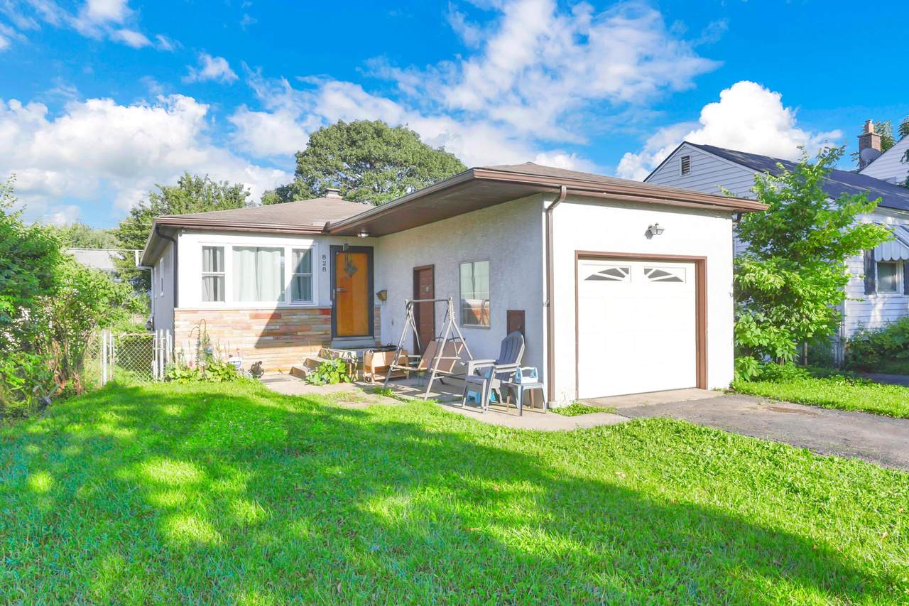 828 Wiltshire Road - Photo 1