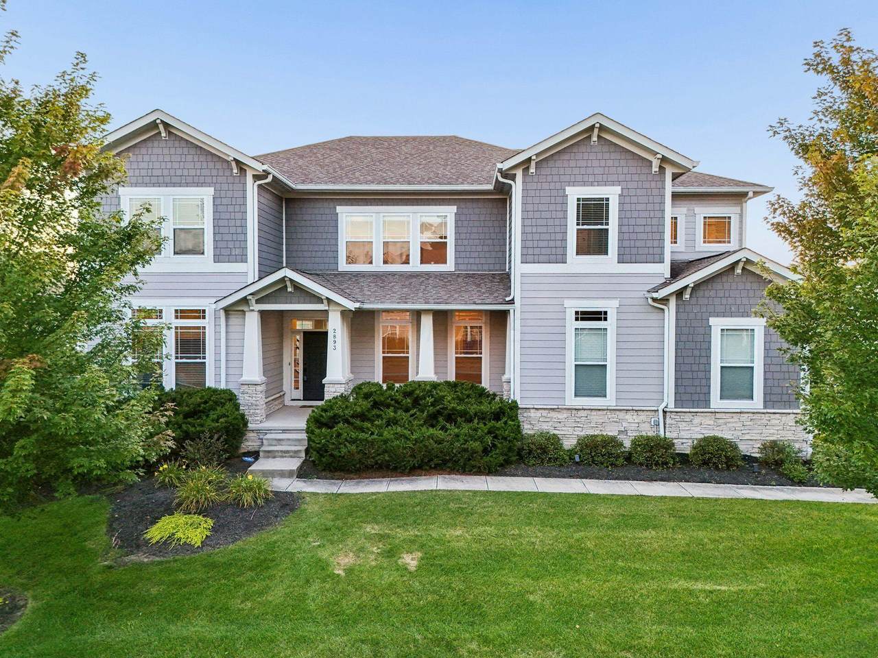 2893 Highland Woods Boulevard - Photo 1